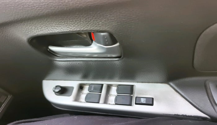 2012 Maruti Wagon R 1.0 VXI, Petrol, Manual, 1,12,453 km, interior