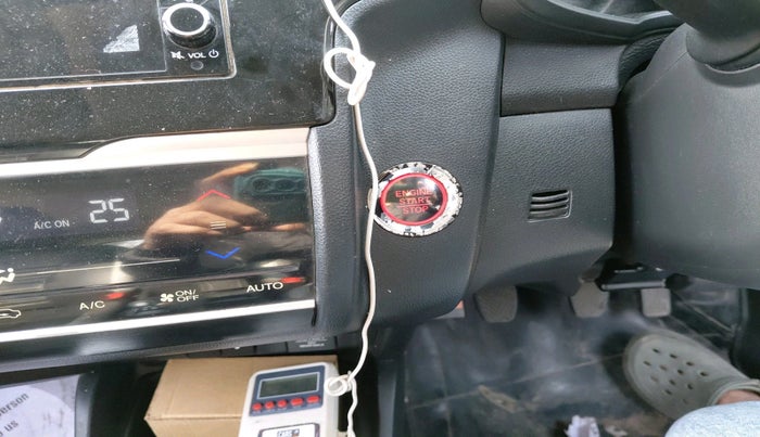 2017 Honda WR-V 1.5L I-DTEC VX MT, Diesel, Manual, 61,044 km, interior