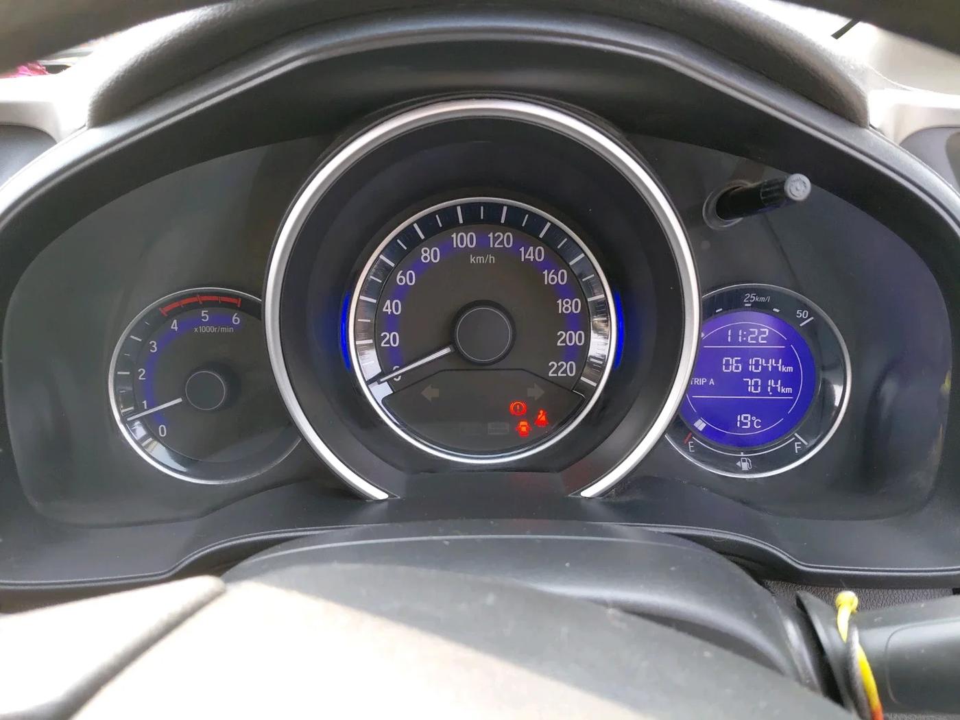 2017 Honda WR-V 1.5L I-DTEC VX MT, Diesel, Manual, 61,044 km, interior