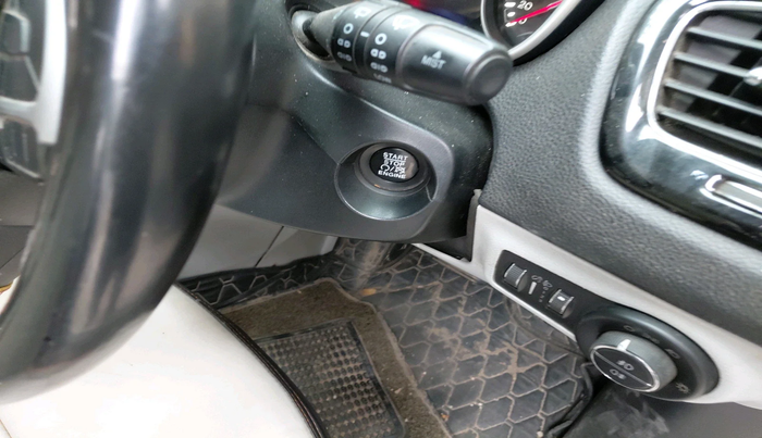 2017 Jeep Compass LIMITED 1.4 PETROL AT, Petrol, Automatic, 68,091 km, interior