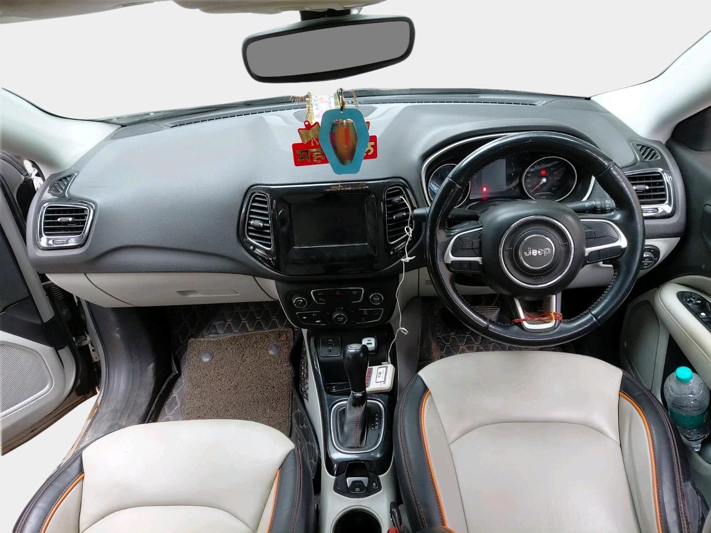 2017 Jeep Compass LIMITED 1.4 PETROL AT, Petrol, Automatic, 68,091 km, interior
