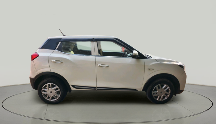 2019 Mahindra XUV300 W4 1.5 DIESEL, Diesel, Manual, 84,930 km, exterior