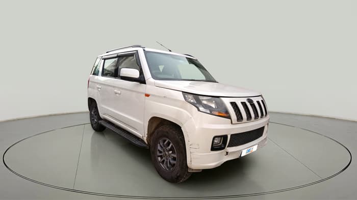 2018 Mahindra TUV300 T10, Diesel, Manual, 1,07,992 km, exterior