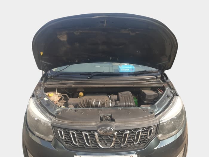 2018 Mahindra MARAZZO M6 8 STR, Diesel, Manual, 2,17,268 km, exterior