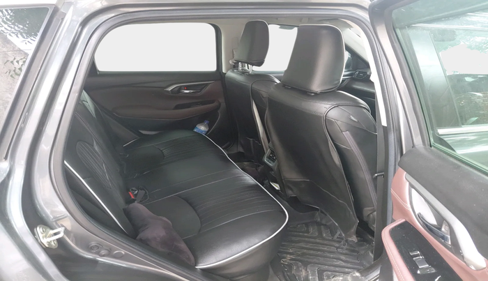 2022 Maruti Grand Vitara ALPHA SMART HYBRID AT, Petrol, Automatic, 80,275 km, interior