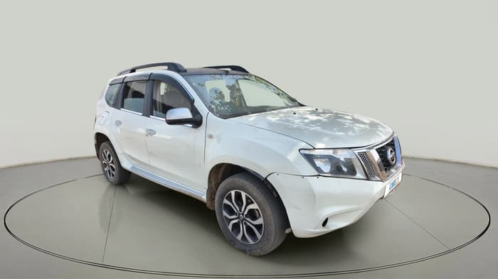 2016 Nissan Terrano XL (D), Diesel, Manual, 1,03,628 km, exterior