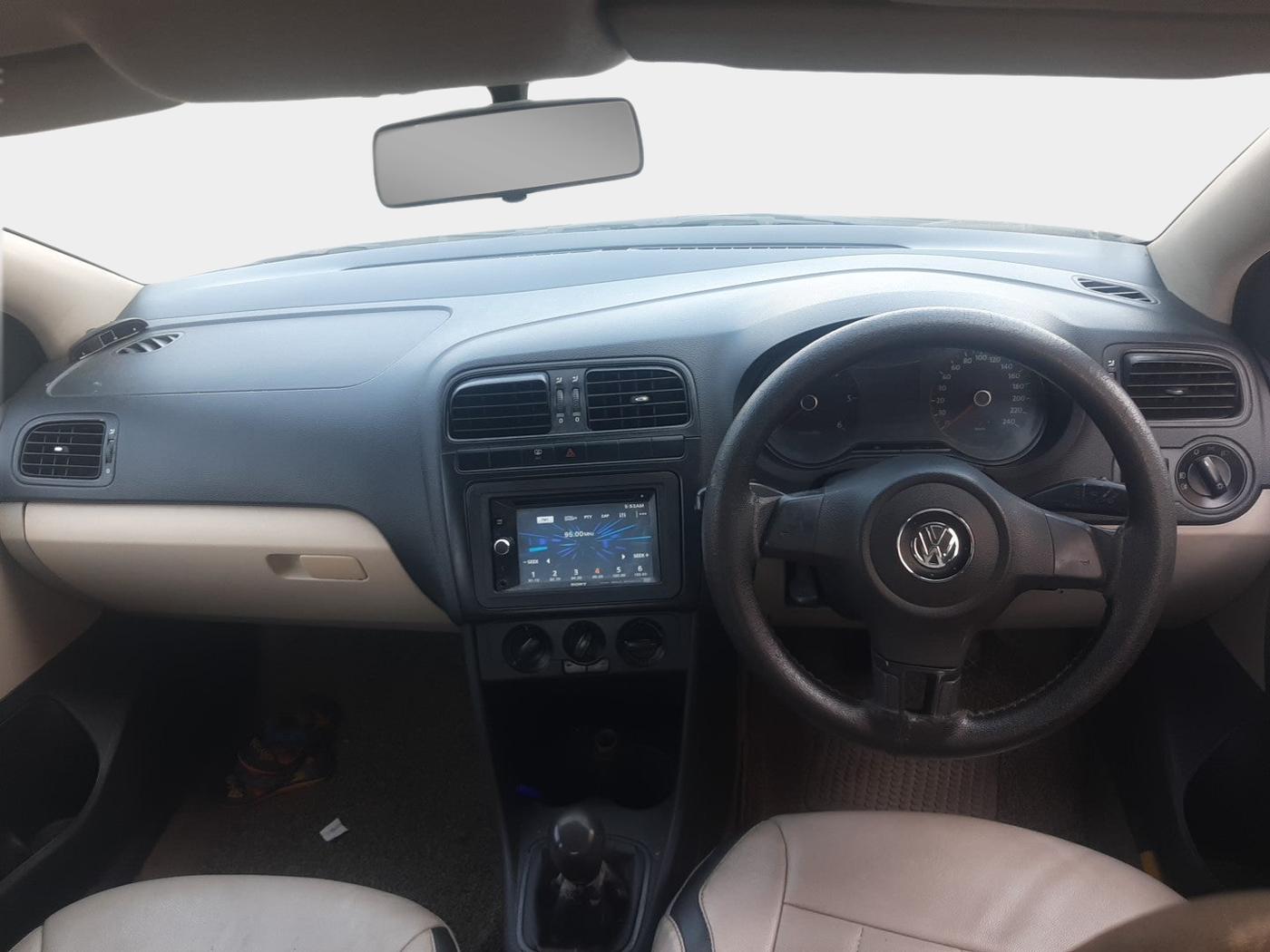 2012 Volkswagen Polo COMFORTLINE 1.2L, Diesel, Manual, 98,831 km, interior