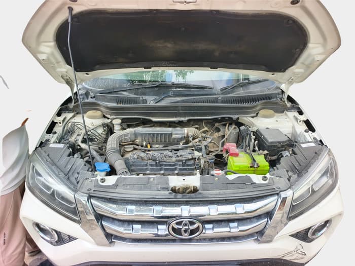2022 Toyota URBAN CRUISER HIGH GRADE MT, Petrol, Manual, 7,50,000 km, exterior