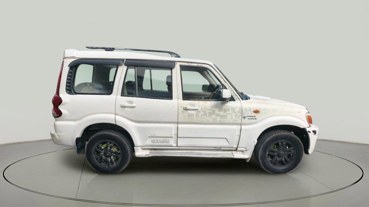 2011 Mahindra Scorpio VLX 2WD, Diesel, Manual, 2,08,950 km, exterior