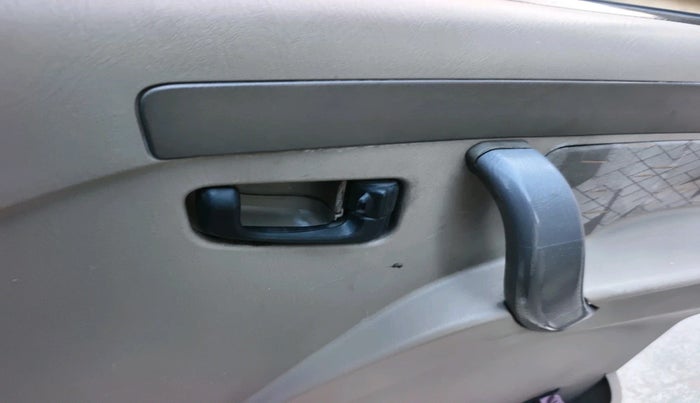 2011 Mahindra Scorpio VLX 2WD, Diesel, Manual, 2,08,950 km, interior