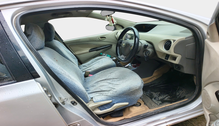 2015 Toyota Etios VX-D, Diesel, Manual, 1,84,323 km, interior