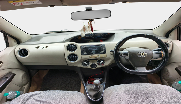 2015 Toyota Etios VX-D, Diesel, Manual, 1,84,323 km, interior