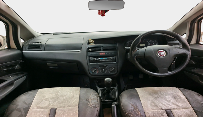 2010 Fiat Grand Punto ACTIVE 1.3, Diesel, Manual, 2,58,549 km, interior