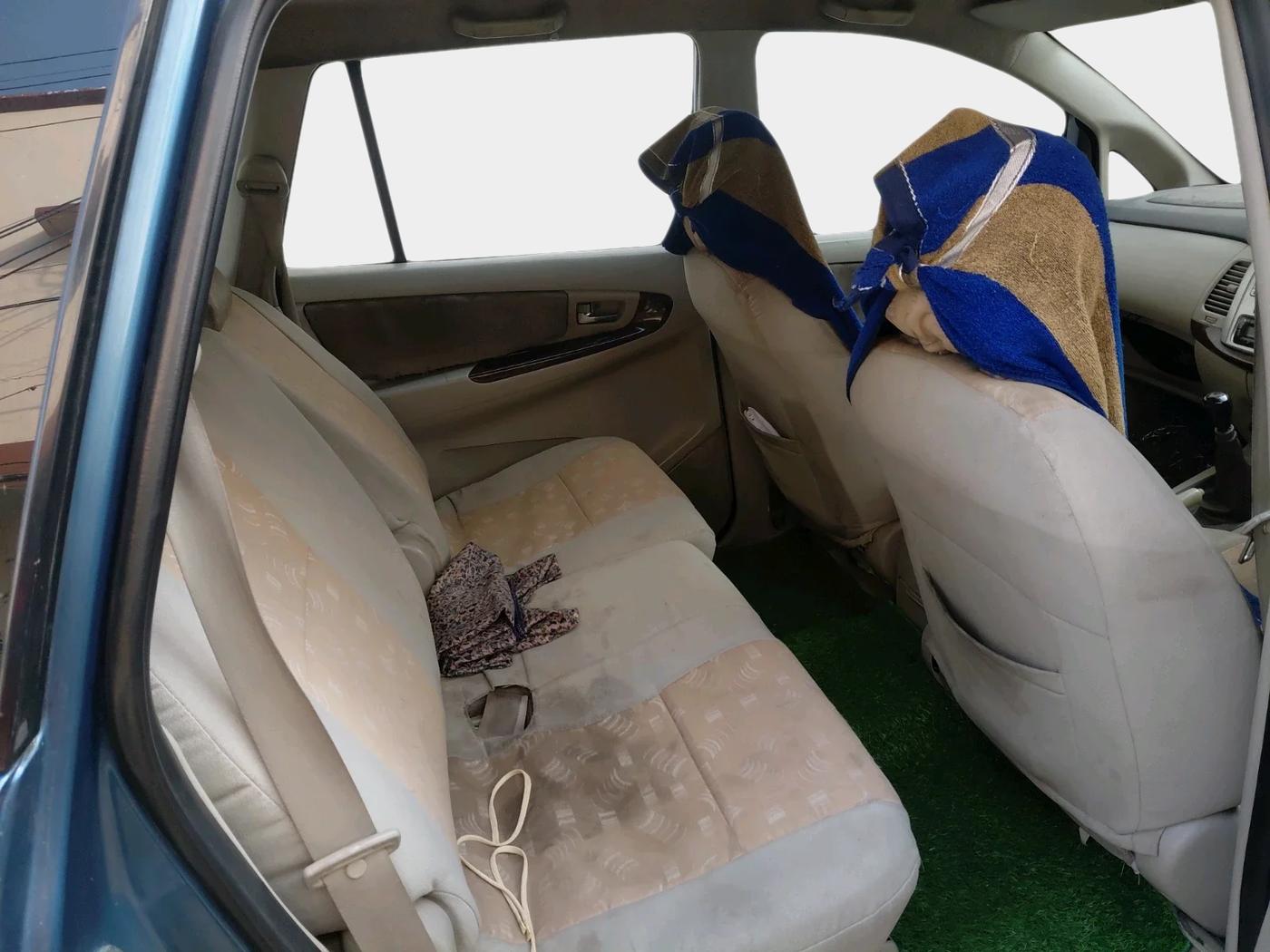 2014 Toyota Innova 2.5 VX 8 STR, Diesel, Manual, 2,30,000 km, interior