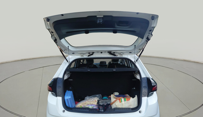 2022 Tata ALTROZ XZ PETROL, Petrol, Manual, 21,858 km, exterior