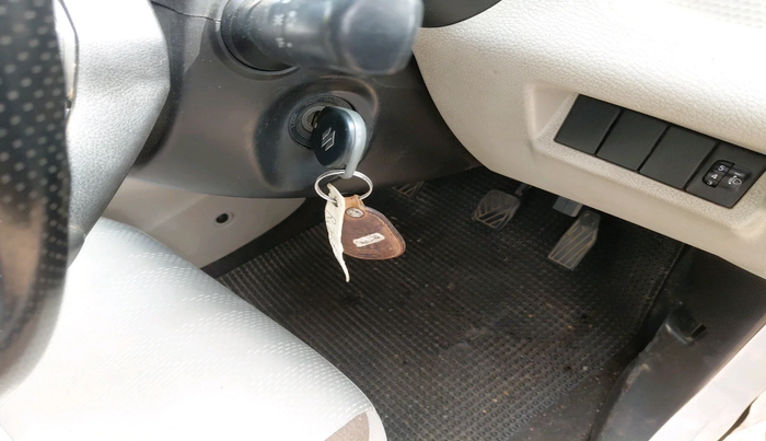 2019 Maruti New Wagon-R VXI 1.0, Petrol, Manual, 88,926 km, interior