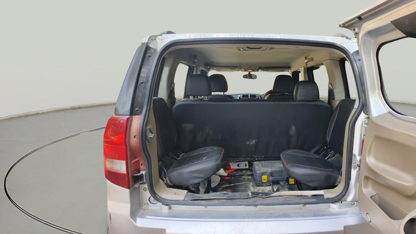 2016 Mahindra TUV300 T8, Diesel, Manual, 1,61,001 km, exterior