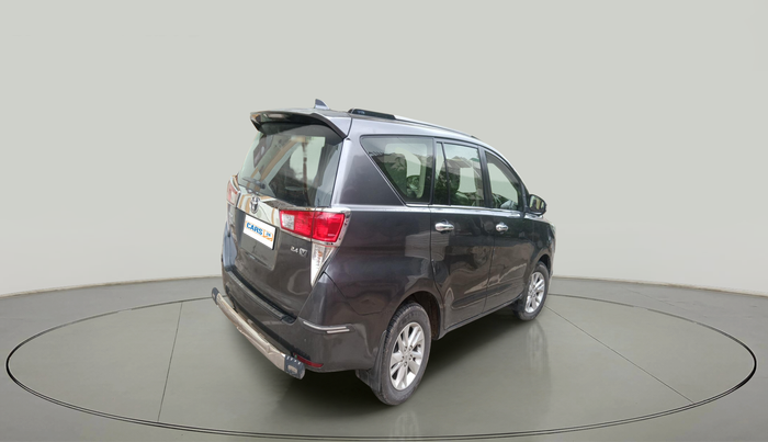 2020 Toyota Innova Crysta 2.4 VX 8 STR, Diesel, Manual, 55,148 km, exterior