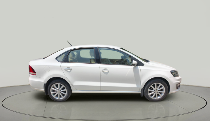 2017 Volkswagen Vento HIGHLINE PLUS 1.5 AT 16 ALLOY, Diesel, Automatic, 98,444 km, exterior