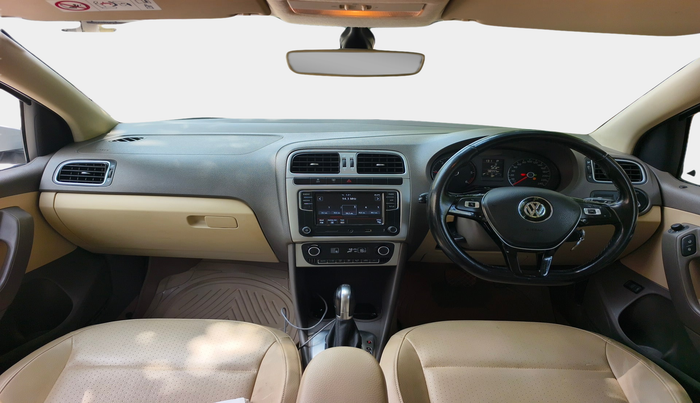 2017 Volkswagen Vento HIGHLINE PLUS 1.5 AT 16 ALLOY, Diesel, Automatic, 98,444 km, interior