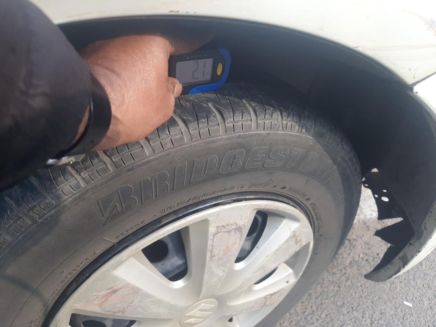 2012 Maruti Swift Dzire VDI, Diesel, Manual, 1,01,398 km, tyre
