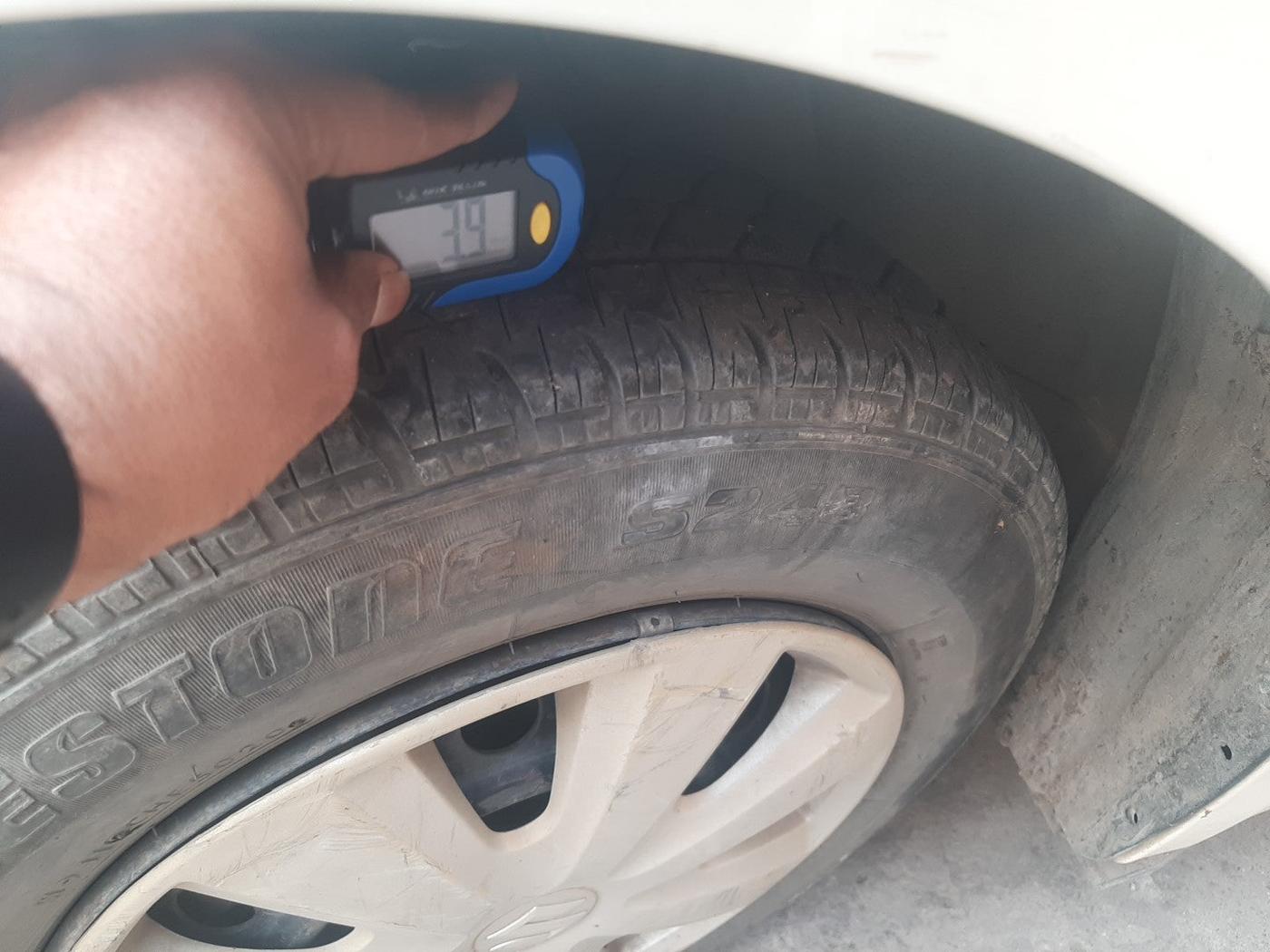 2012 Maruti Swift Dzire VDI, Diesel, Manual, 1,01,398 km, tyre