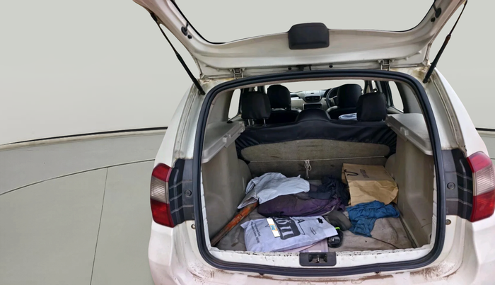 2014 Nissan Terrano XL (D), Diesel, Manual, 1,88,252 km, exterior