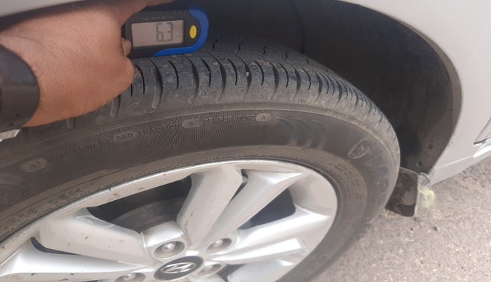 2015 Hyundai Creta SX 1.6 DIESEL, Diesel, Manual, 1,37,125 km, tyre