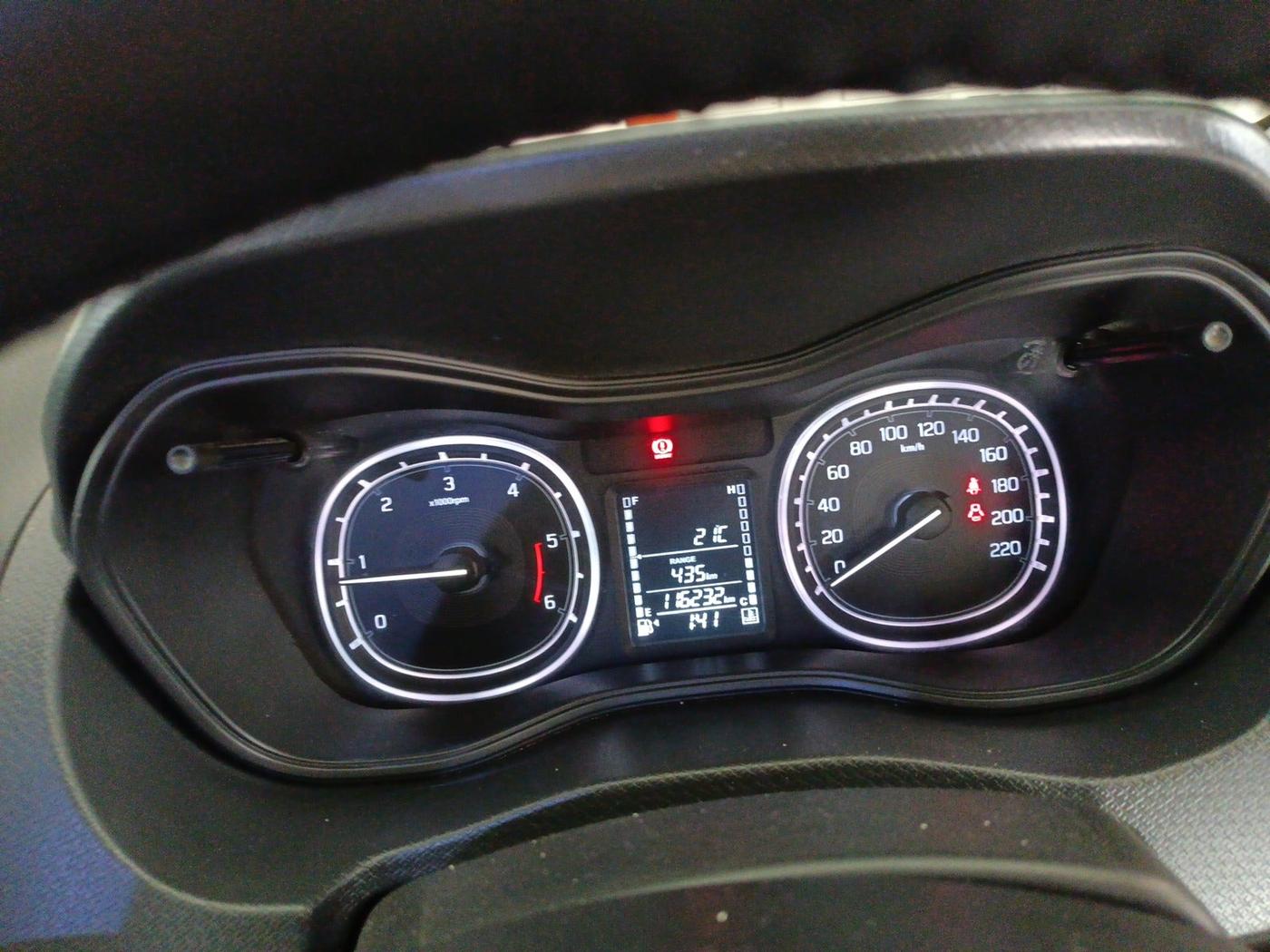 2017 Maruti Vitara Brezza ZDI, Diesel, Manual, 1,16,232 km, interior