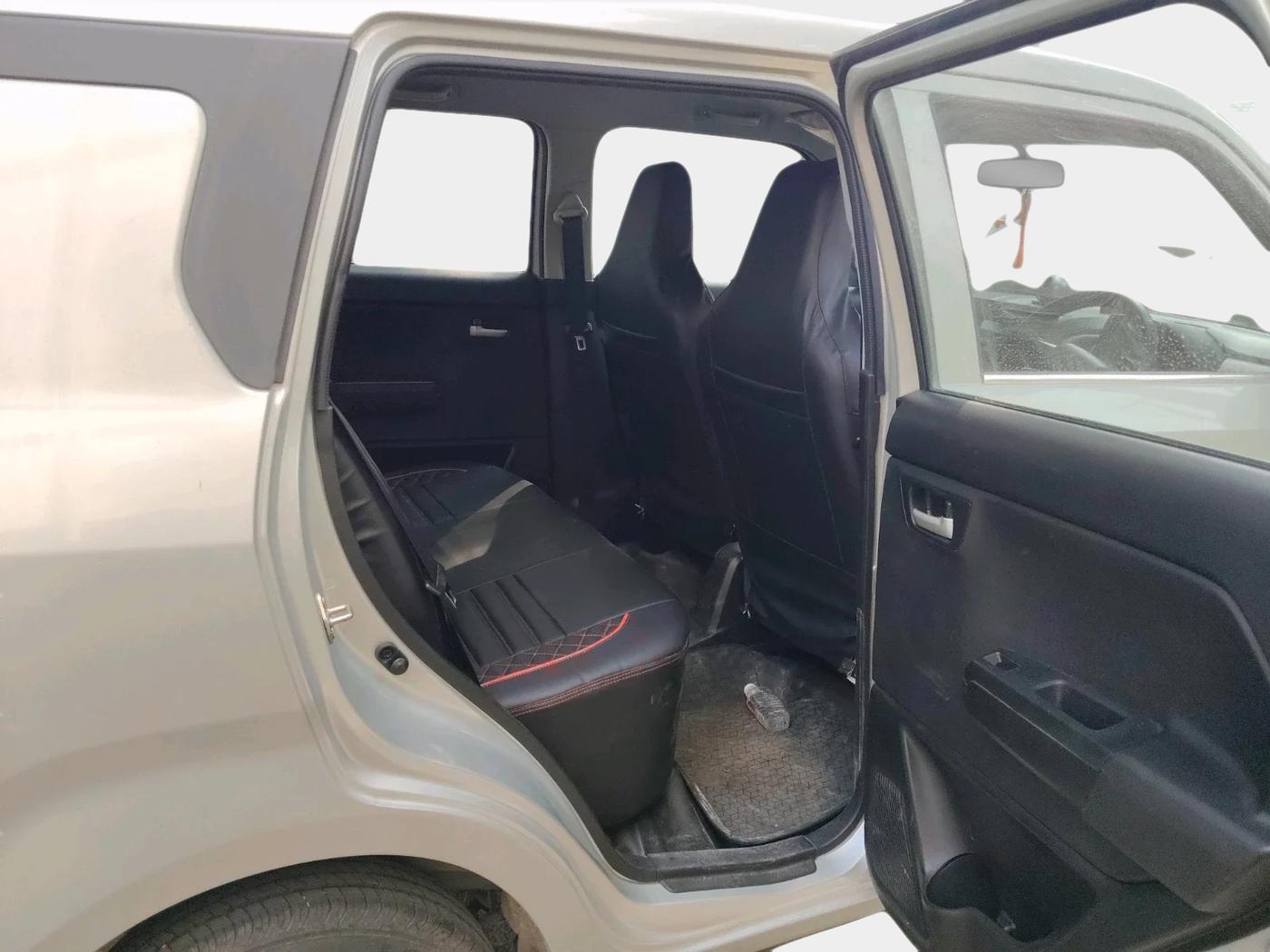 2023 Maruti New Wagon-R VXI 1.0, Petrol, Manual, 12,000 km, interior