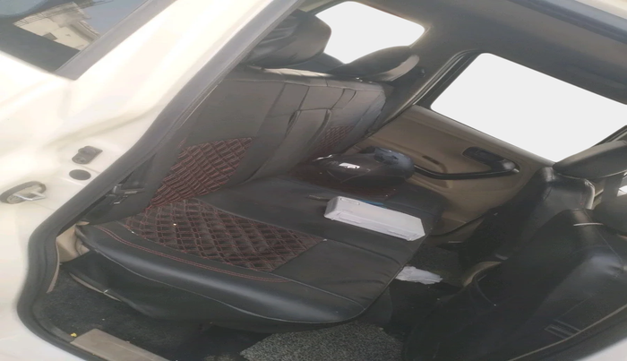 2023 Mahindra BOLERO NEO N 8, Diesel, Manual, 50,337 km, interior