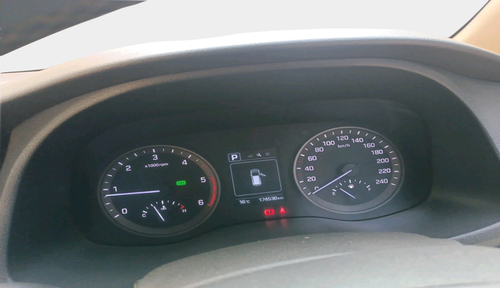 2018 Hyundai Tucson 2WD AT GL DIESEL
, Diesel, Automatic, 1,74,530 km, interior