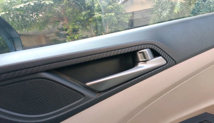 2018 Hyundai Tucson 2WD AT GL DIESEL
, Diesel, Automatic, 1,74,530 km, interior