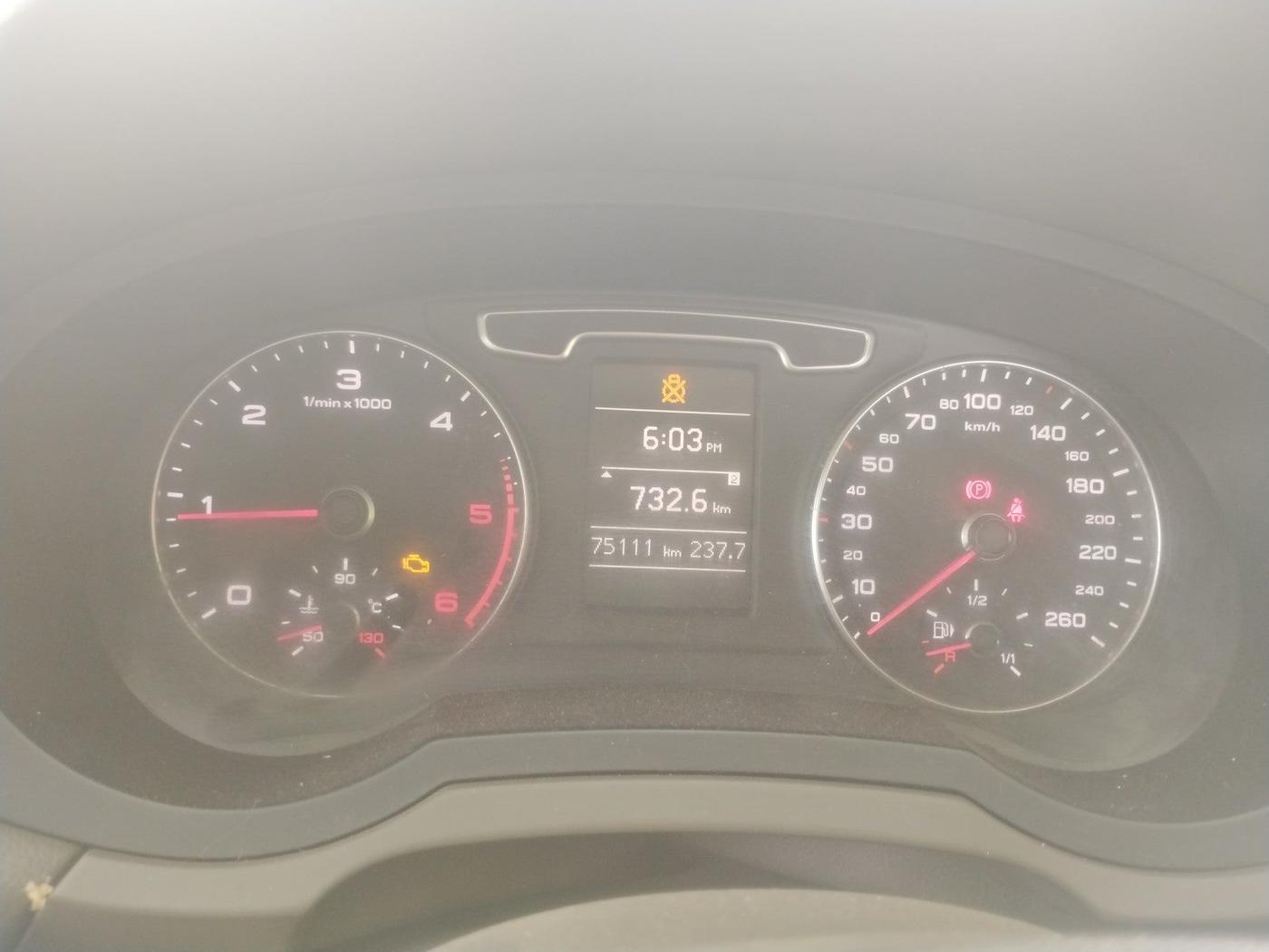 2015 Audi Q3 2.0 TDI MT S EDITION, Diesel, Manual, 75,111 km, interior