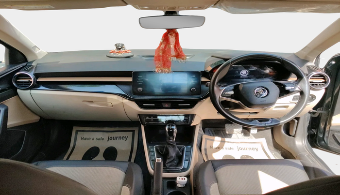 2023 Skoda SLAVIA STYLE 1.0L TSI AT, Petrol, Automatic, 39,703 km, interior