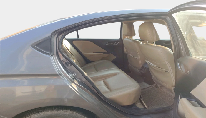 2018 Honda City 1.5L I-DTEC V, Diesel, Manual, 91,071 km, interior