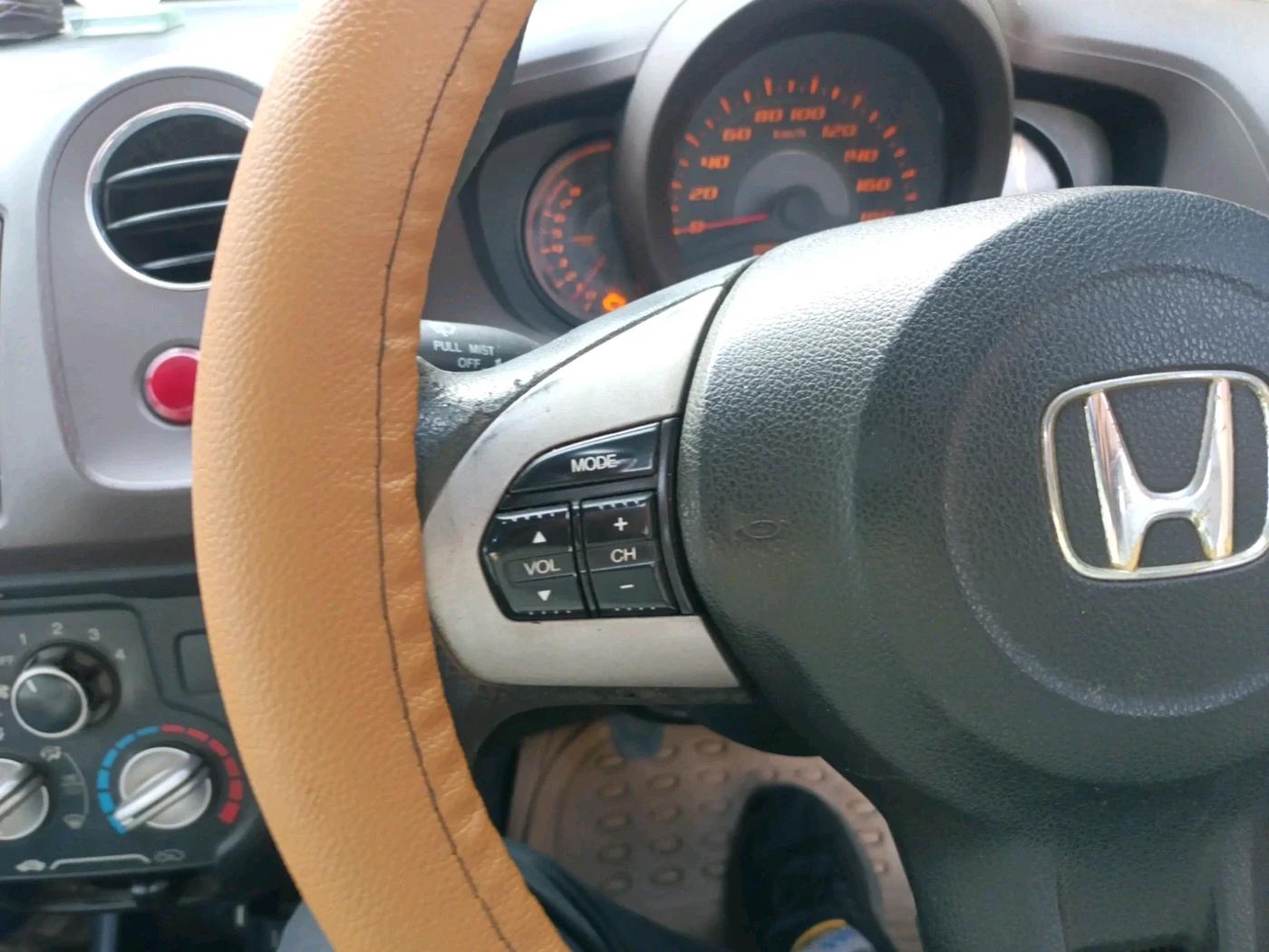 2013 Honda Amaze 1.2L I-VTEC S, Petrol, Manual, 85,743 km, interior