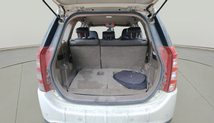 2014 Mahindra XUV500 W8, Diesel, Manual, 1,08,540 km, exterior