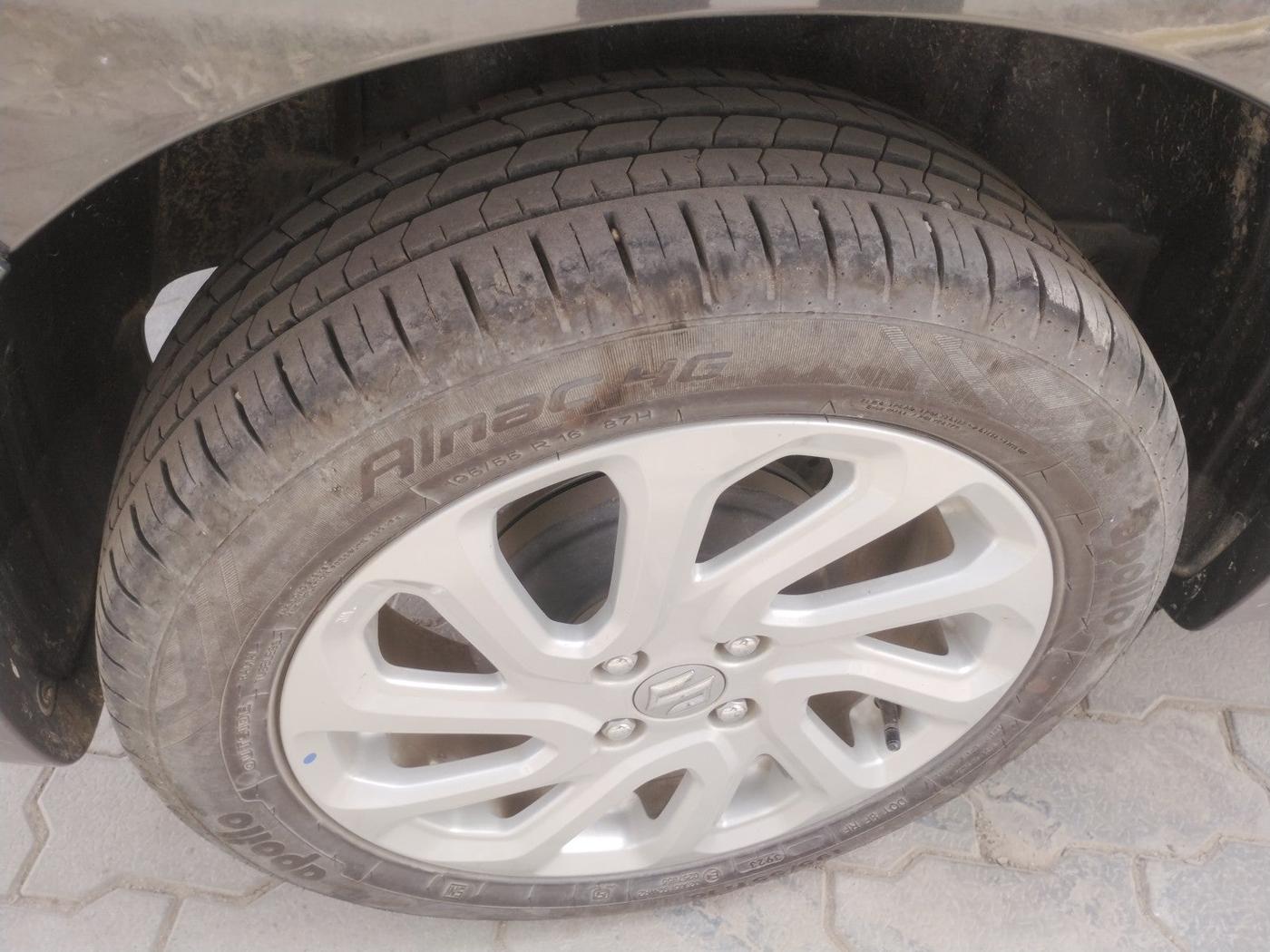 2023 Maruti Baleno  ZETA CNG 1.2L, Petrol, Manual, 13,921 km, tyre