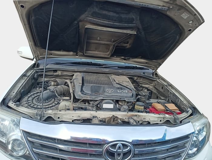 2015 Toyota Fortuner 3.0 4X2 AT, Diesel, Automatic, 2,05,991 km, exterior