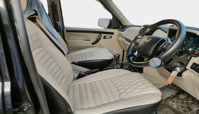 2023 Mahindra SCORPIO CLASSIC S 7STR, Diesel, Manual, 34,702 km, interior