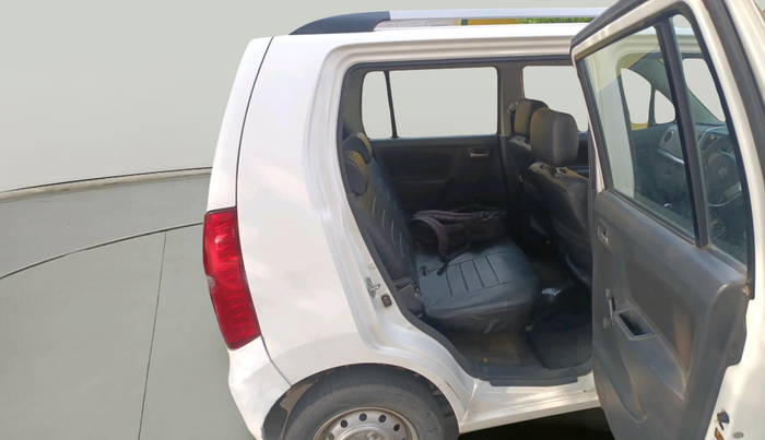 2011 Maruti Wagon R 1.0 LXI, Petrol, Manual, 31,466 km, interior