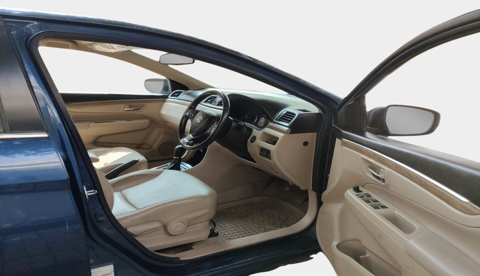 2018 Maruti Ciaz ALPHA  AT 1.5 SHVS PETROL, Petrol, Automatic, 39,255 km, interior