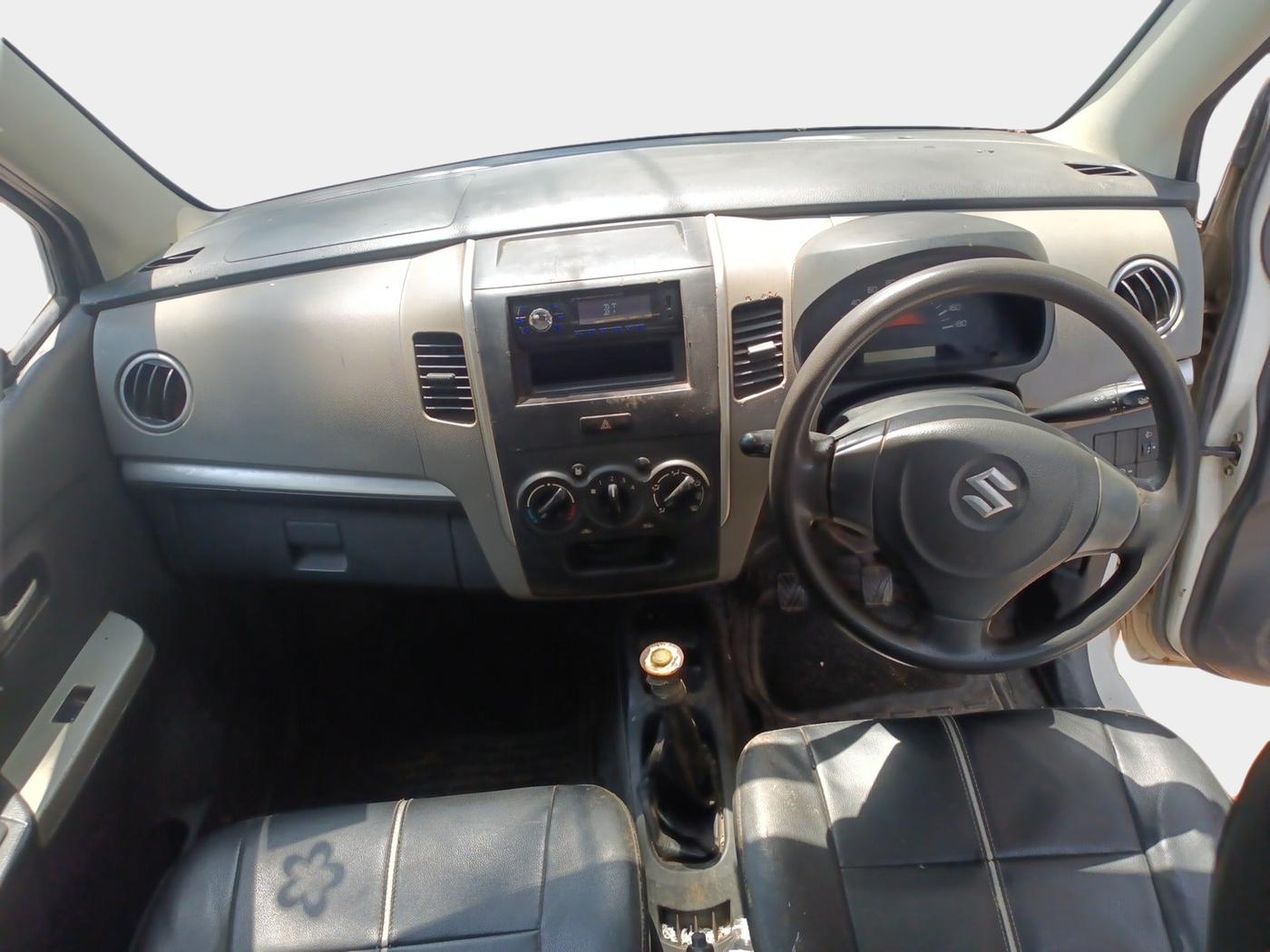 2011 Maruti Wagon R 1.0 LXI, Petrol, Manual, 46,634 km, interior