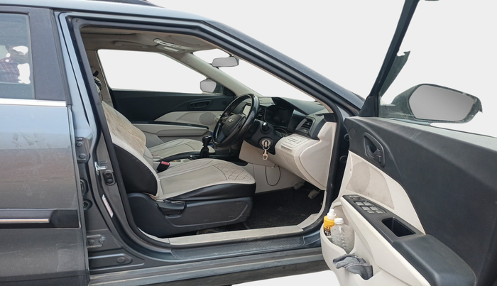 2021 Mahindra XUV300 W6 1.5 Diesel, Diesel, Manual, 95,657 km, interior