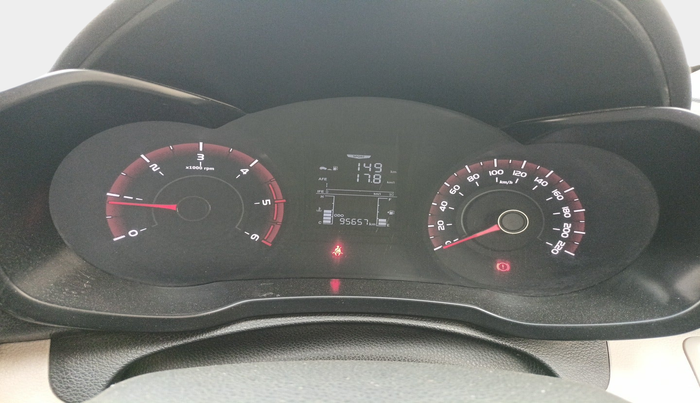 2021 Mahindra XUV300 W6 1.5 Diesel, Diesel, Manual, 95,657 km, interior