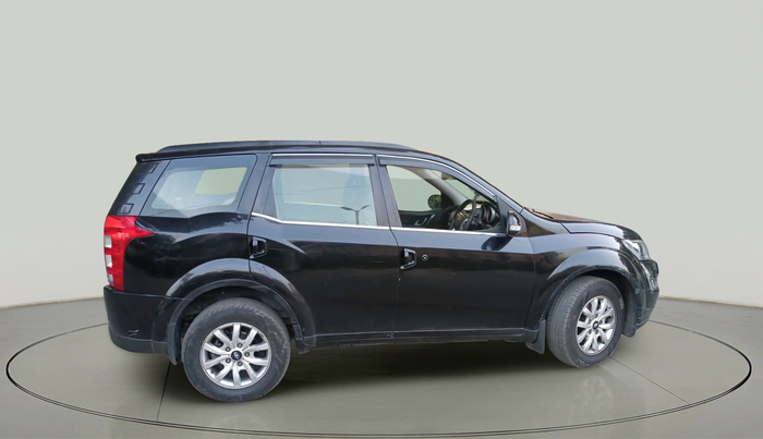 2018 Mahindra XUV500 W10, Diesel, Manual, 1,24,312 km, exterior