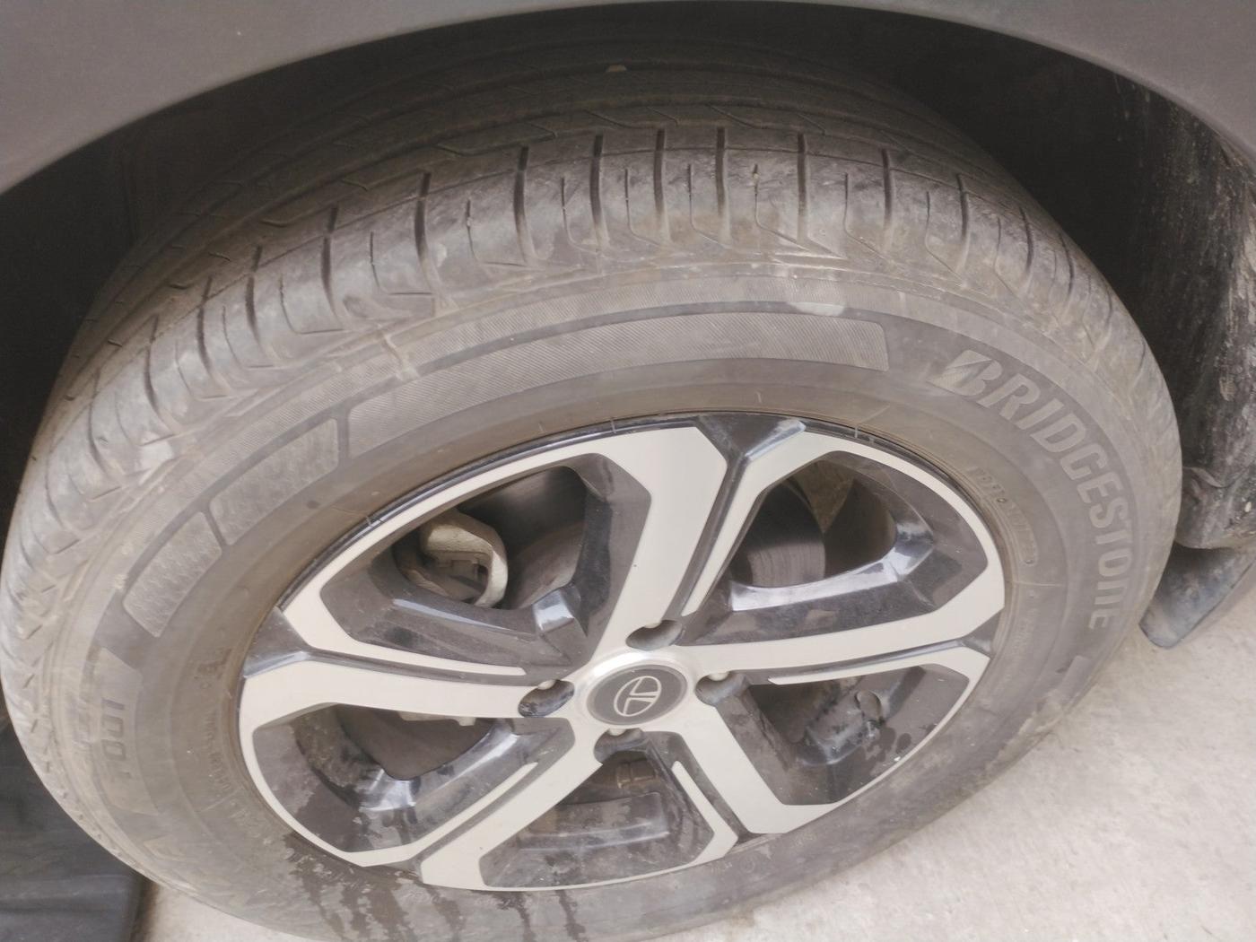 2022 Tata NEXON XZ PLUS PETROL, Petrol, Manual, 10,242 km, tyre