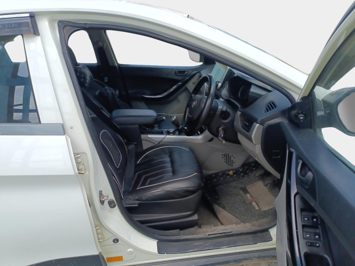 2018 Tata NEXON XM DIESEL, Diesel, Manual, 83,353 km, interior