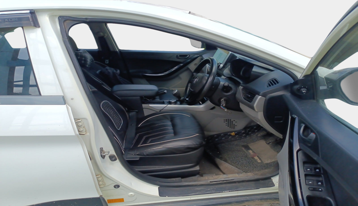 2018 Tata NEXON XM DIESEL, Diesel, Manual, 83,353 km, interior